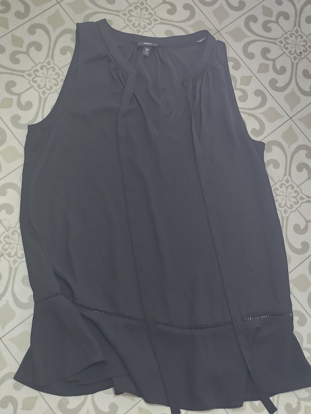 Mossimo Women's Size Medium Basic Tunic Black Sleeveless Round Neck Top!